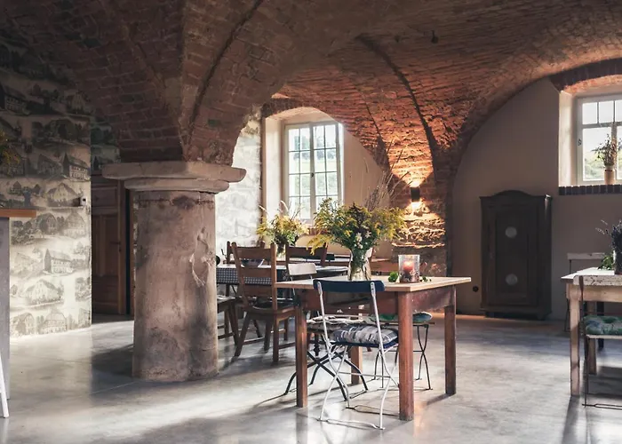 Dom Piwowara 여관 *